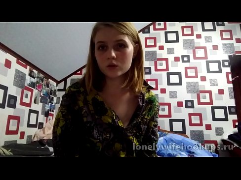 ❤️ Xwendekarê ciwan blonde ji Rûsyayê ji dîkên mezintir hez dike. Pornoya anal li me ☑